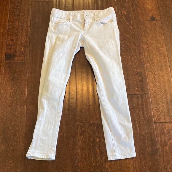 Lilly Pulitzer Jeans - Picture 1 of 7